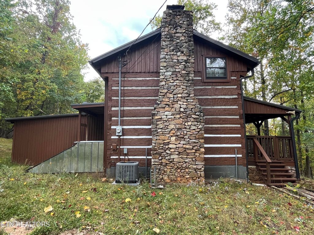 Photo of 874 Layman Drive, Dandridge, TN 37725 (MLS # 1280243)