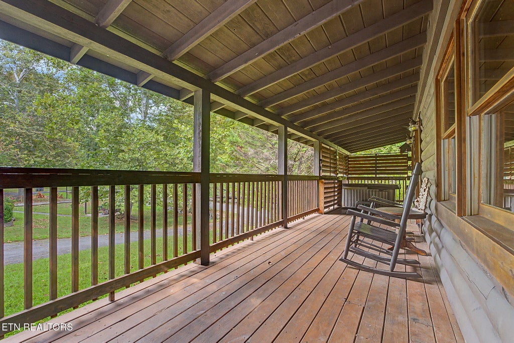 Photo of 2882 Easy St, Sevierville, TN 37862 (MLS # 1356020)