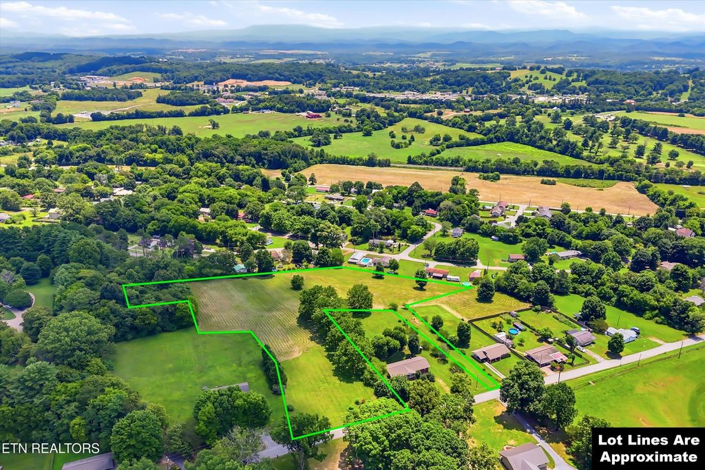 Photo of 1035 Green Rd, Madisonville, TN 37354 (MLS # 1346402)