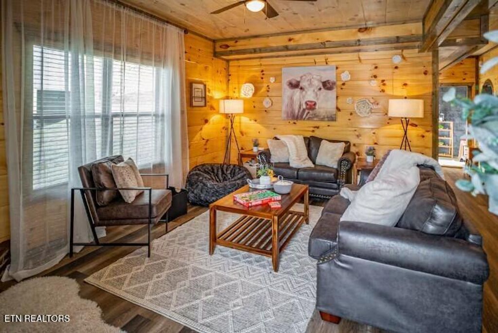 Photo of 1654 Veterans Blvd #6, Sevierville, TN 37862 (MLS # 1322837)