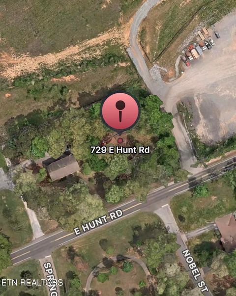 Photo of 729 E Hunt Rd, Alcoa, TN 37701 (MLS # 1338906)