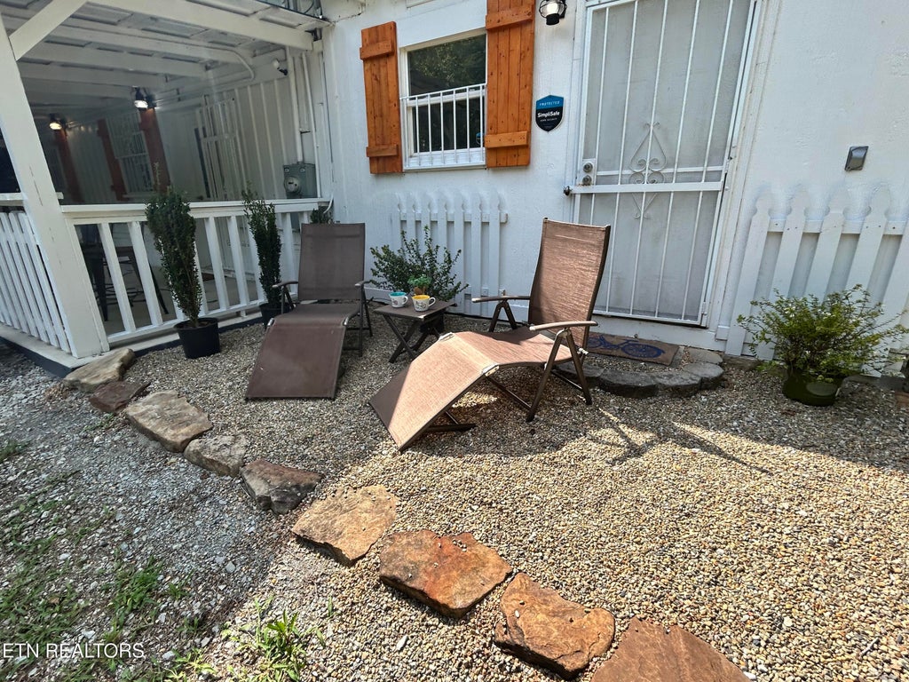 Photo of 222 Stinking Creek Rd, LaFollette, TN 37766 (MLS # 1351315)