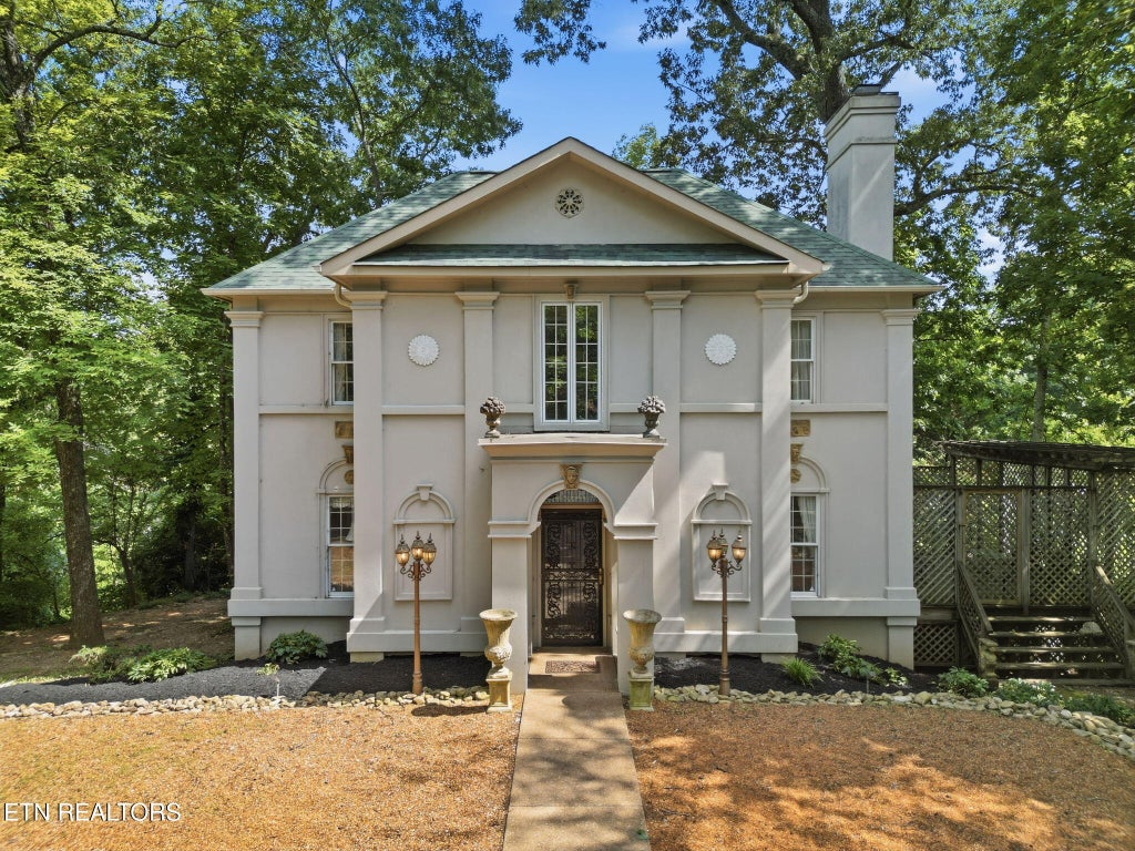 Photo of 3720 Kingston Pike, Knoxville, TN 37919 (MLS # 1358961)
