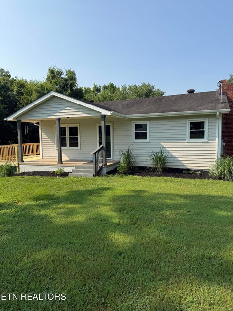 Photo of 9504 Johnson Rd, Strawberry Plains, TN 37871 (MLS # 1350055)