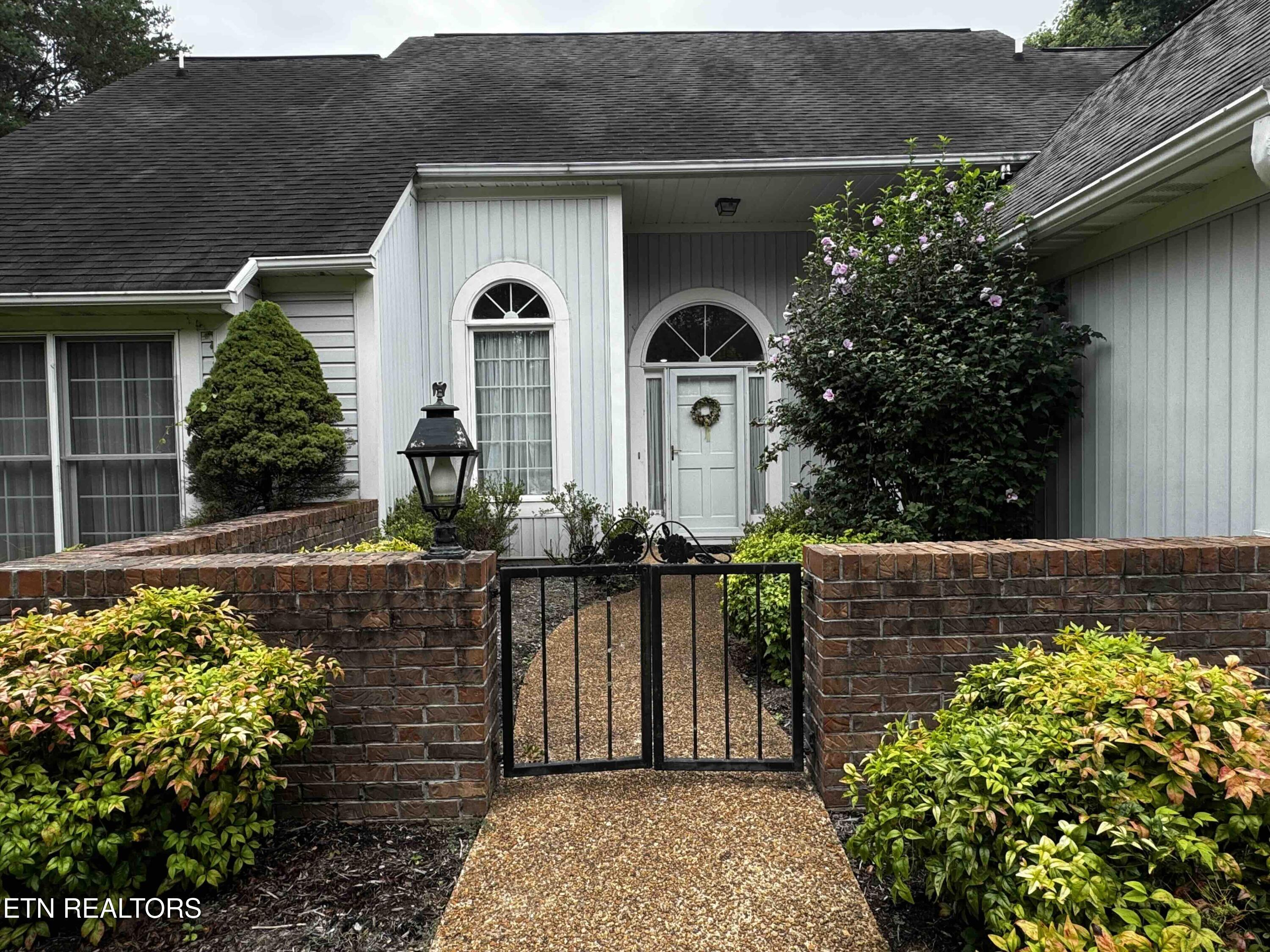 213 Pembroke Drive
