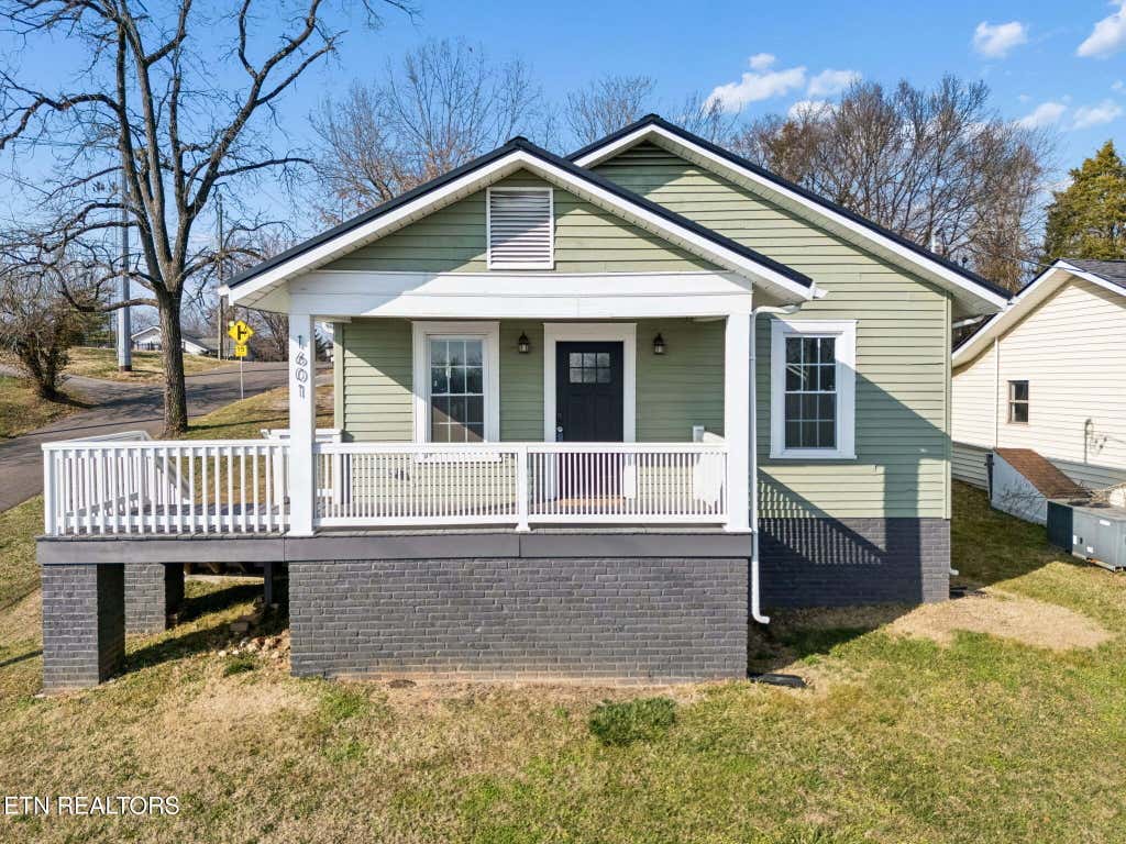 Photo of 1601 Cecil Ave, Knoxville, TN 37917 (MLS # 1350303)