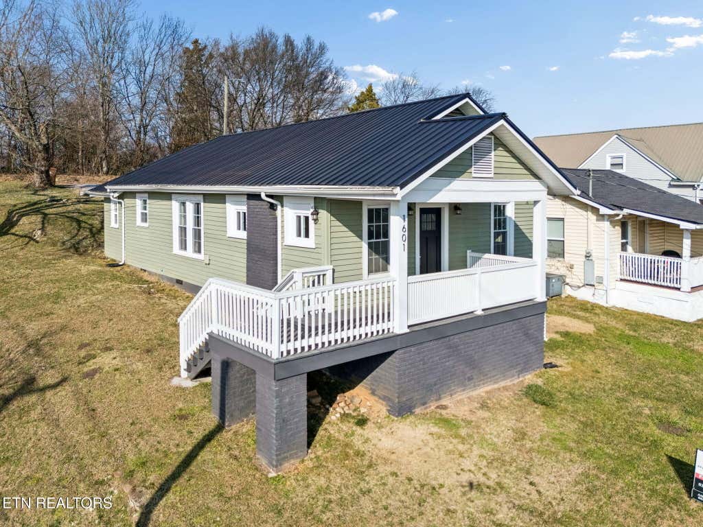 Photo of 1601 Cecil Ave, Knoxville, TN 37917 (MLS # 1350303)