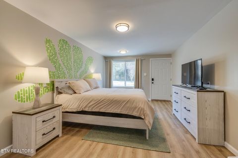 E 7052 E Lamar Alexander Parkway Pkwy Townsend TN 37882