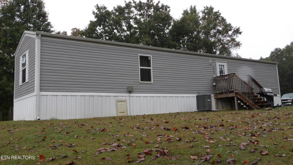 Photo of 135 Strunk Road Rd, Wartburg, TN 37887 (MLS # 1242344)