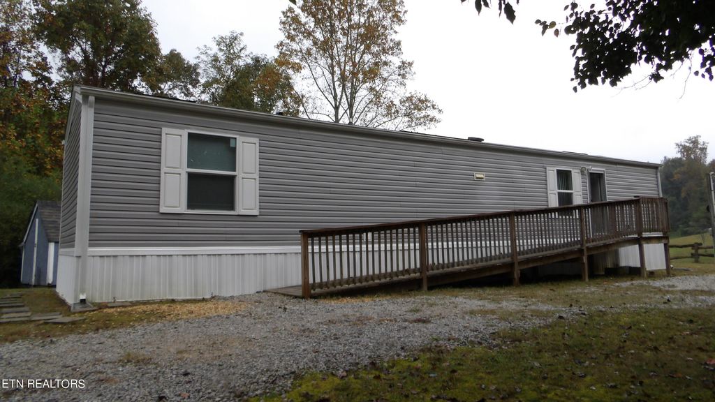 Photo of 135 Strunk Road Rd, Wartburg, TN 37887 (MLS # 1242344)