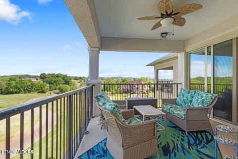Tiny photo for 565 Rarity Bay Pkwy #APT 206, Vonore, TN 37885 (MLS # 1359720)