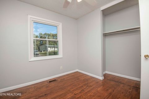 Tiny photo for 2212 Knollcrest Lane, Knoxville, TN 37920 (MLS # 1318673)