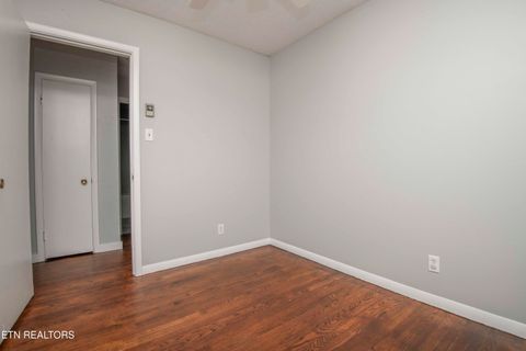 Tiny photo for 2212 Knollcrest Lane, Knoxville, TN 37920 (MLS # 1318673)