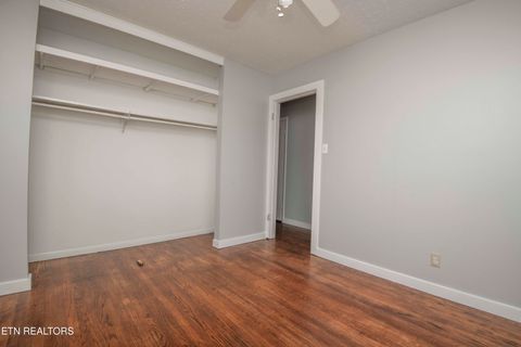 Tiny photo for 2212 Knollcrest Lane, Knoxville, TN 37920 (MLS # 1318673)