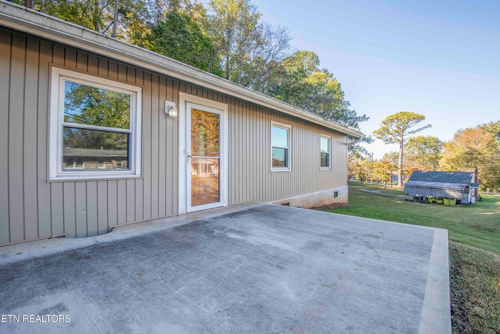 Photo of 2212 Knollcrest Lane, Knoxville, TN 37920 (MLS # 1318673)
