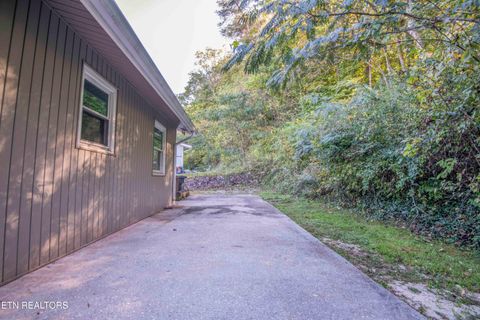 Tiny photo for 2212 Knollcrest Lane, Knoxville, TN 37920 (MLS # 1318673)