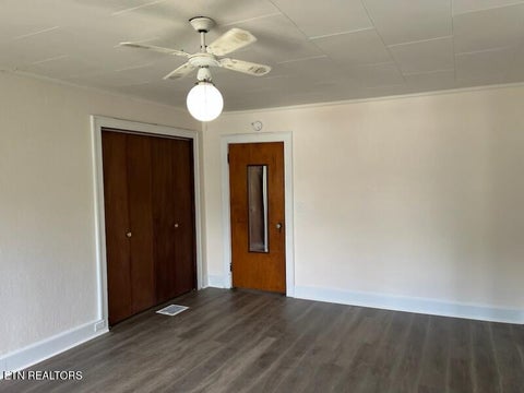 Tiny photo for 517 E Central Ave, LaFollette, TN 37766 (MLS # 1355682)