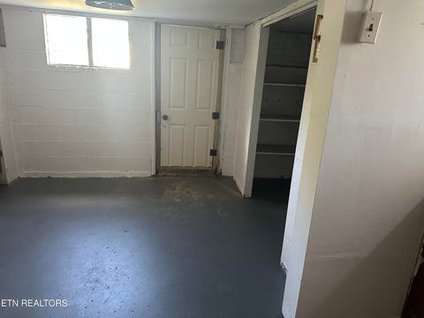 Tiny photo for 517 E Central Ave, LaFollette, TN 37766 (MLS # 1355682)
