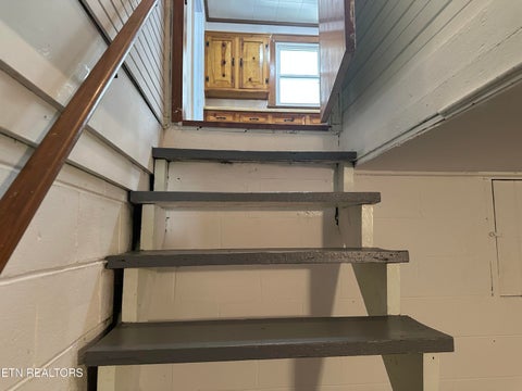 Tiny photo for 517 E Central Ave, LaFollette, TN 37766 (MLS # 1355682)
