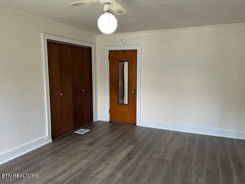 Tiny photo for 517 E Central Ave, LaFollette, TN 37766 (MLS # 1355682)