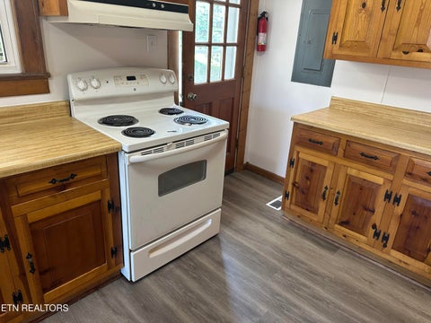 Tiny photo for 517 E Central Ave, LaFollette, TN 37766 (MLS # 1355682)