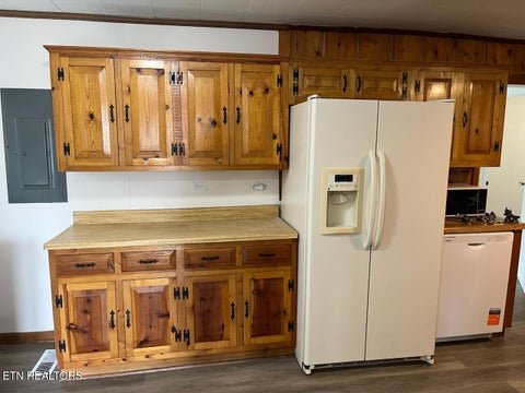 Tiny photo for 517 E Central Ave, LaFollette, TN 37766 (MLS # 1355682)