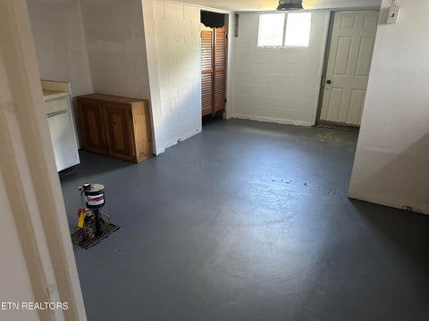 Tiny photo for 517 E Central Ave, LaFollette, TN 37766 (MLS # 1355682)