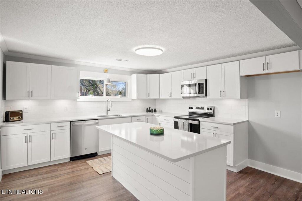 Photo of 759 N Old Tellico Hwy, Madisonville, TN 37354 (MLS # 1306745)