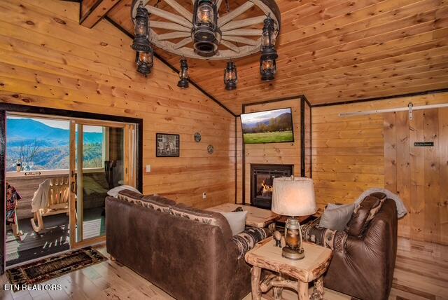 1156 Hemlock Drive