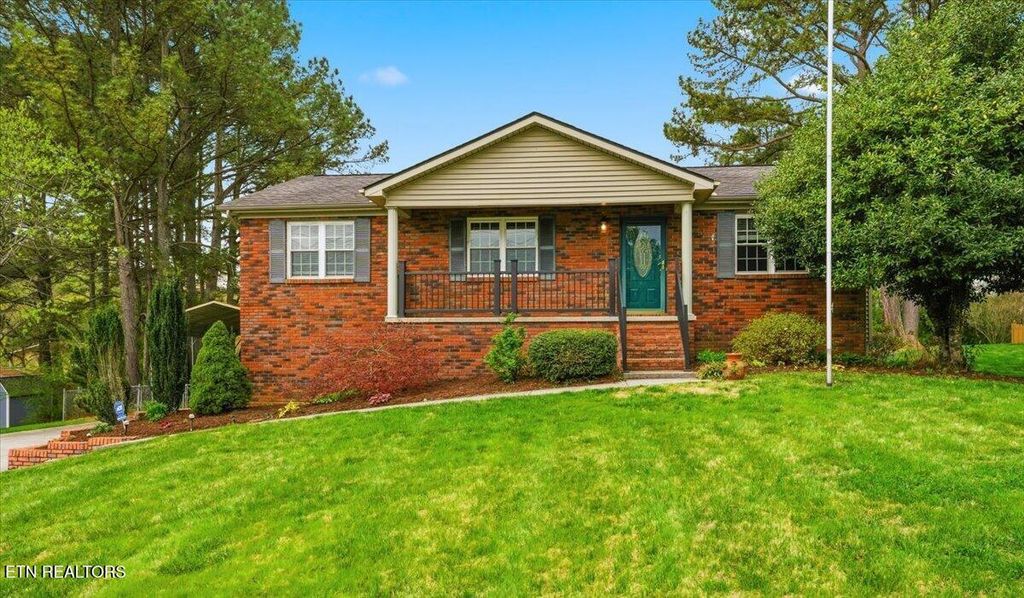 Photo of 1705 Oxbow Lane, Knoxville, TN 37931 (MLS # 1335009)