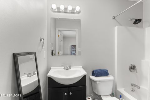 Tiny photo for 19 McKinney Street, Englewood, TN 37329 (MLS # 1347633)