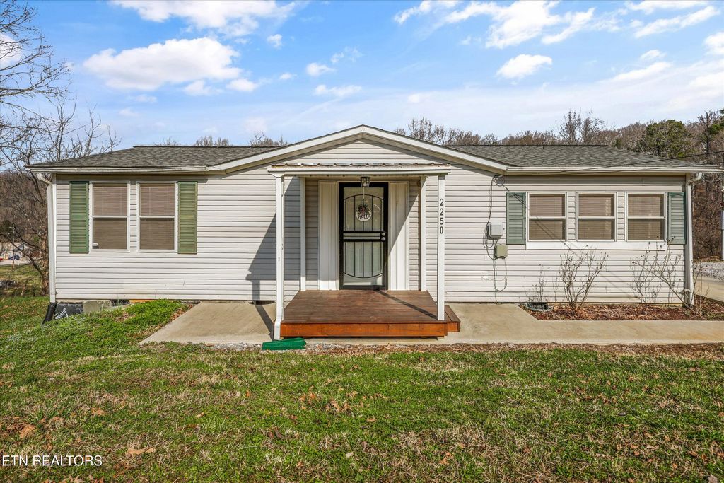Photo of 2250 Woodby Rd, Knoxville, TN 37914 (MLS # 1331657)