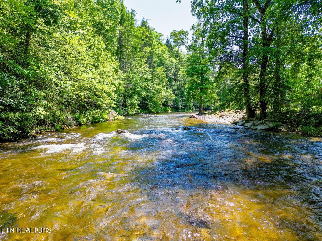 Photo of 2255 Citico Rd, Vonore, TN 37885 (MLS # 1308252)