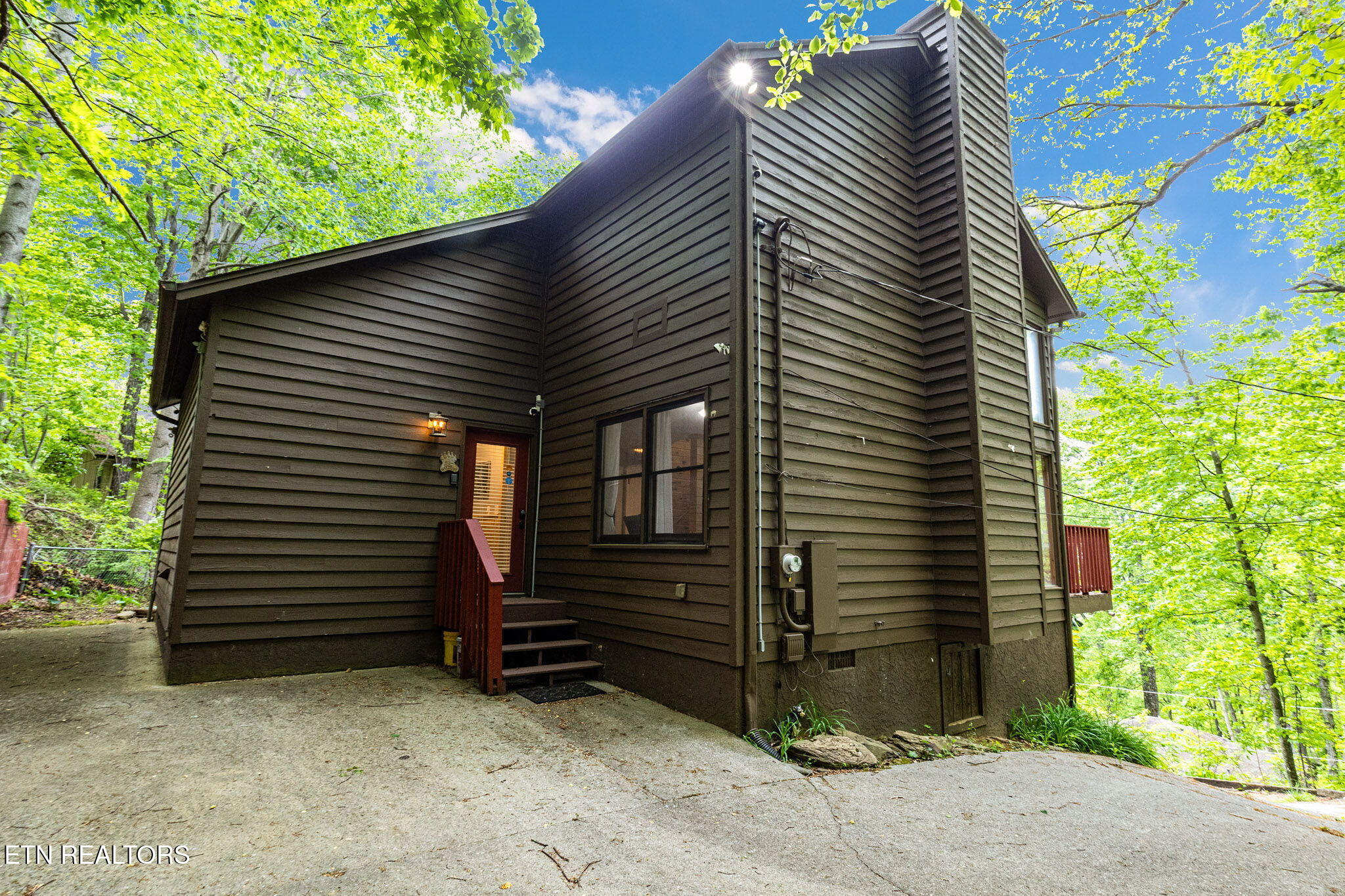 2115 Luzerne Drive