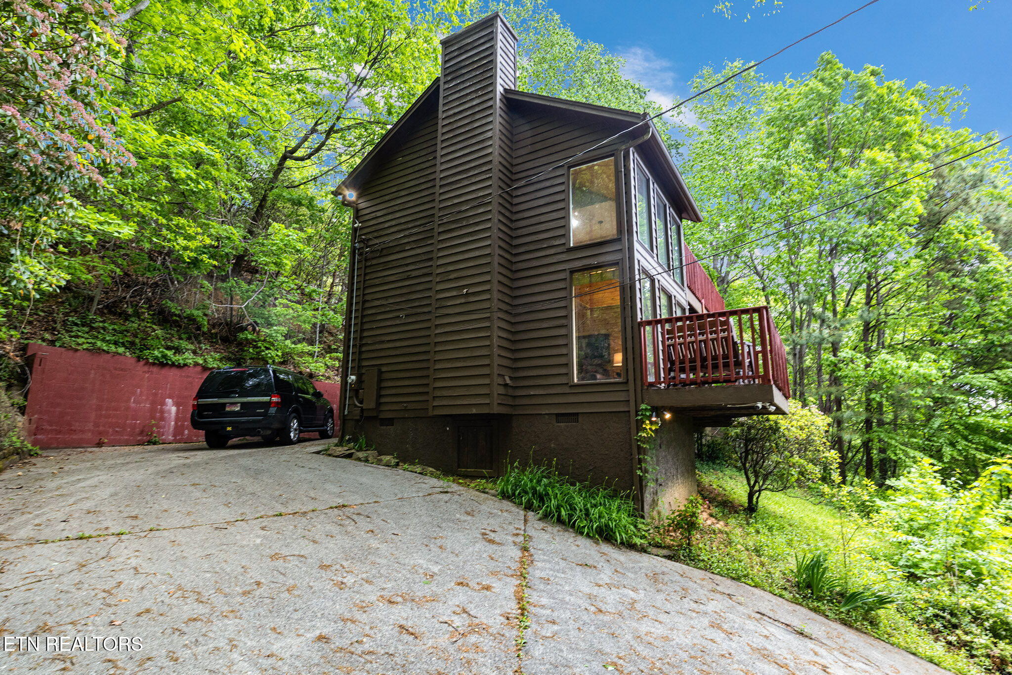 2115 Luzerne Drive