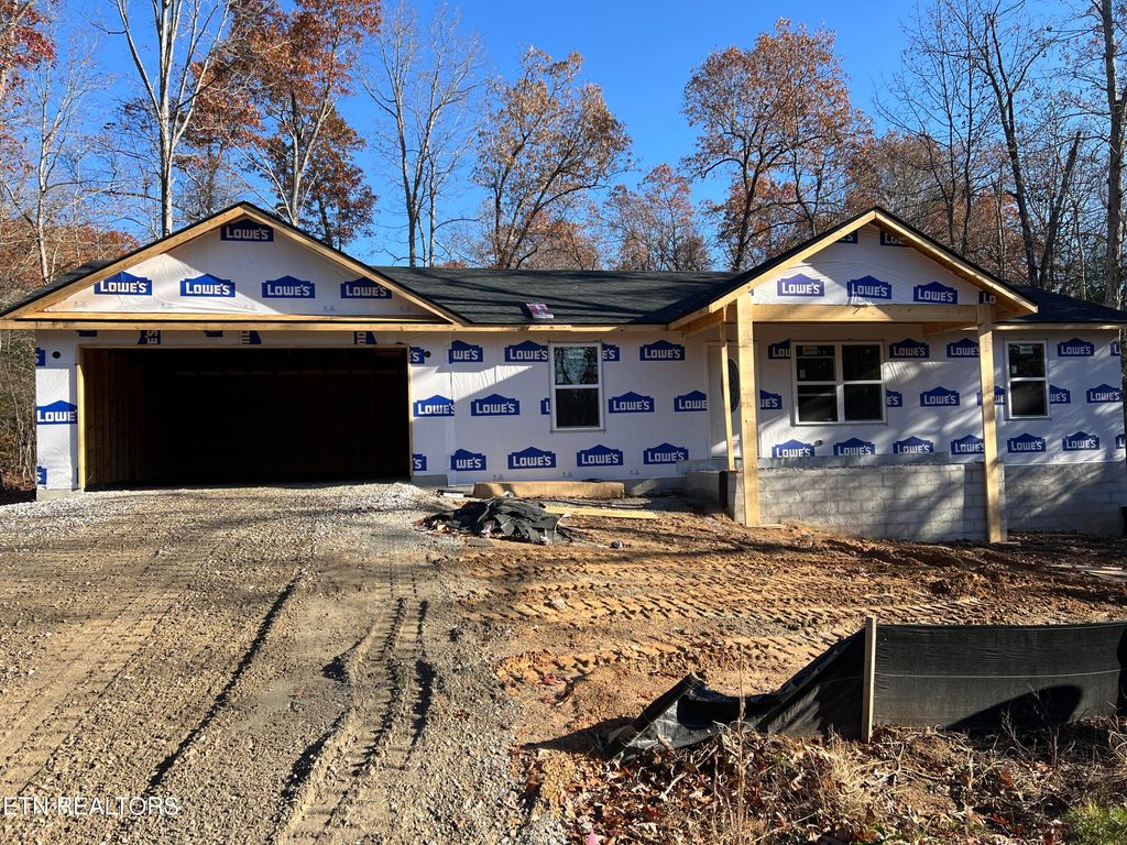 Photo of 6029 Pocahontas Lane, Crossville, TN 38572 (MLS # 1320189)