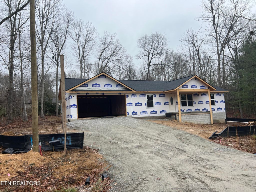 Photo of 6029 Pocahontas Lane, Crossville, TN 38572 (MLS # 1320189)