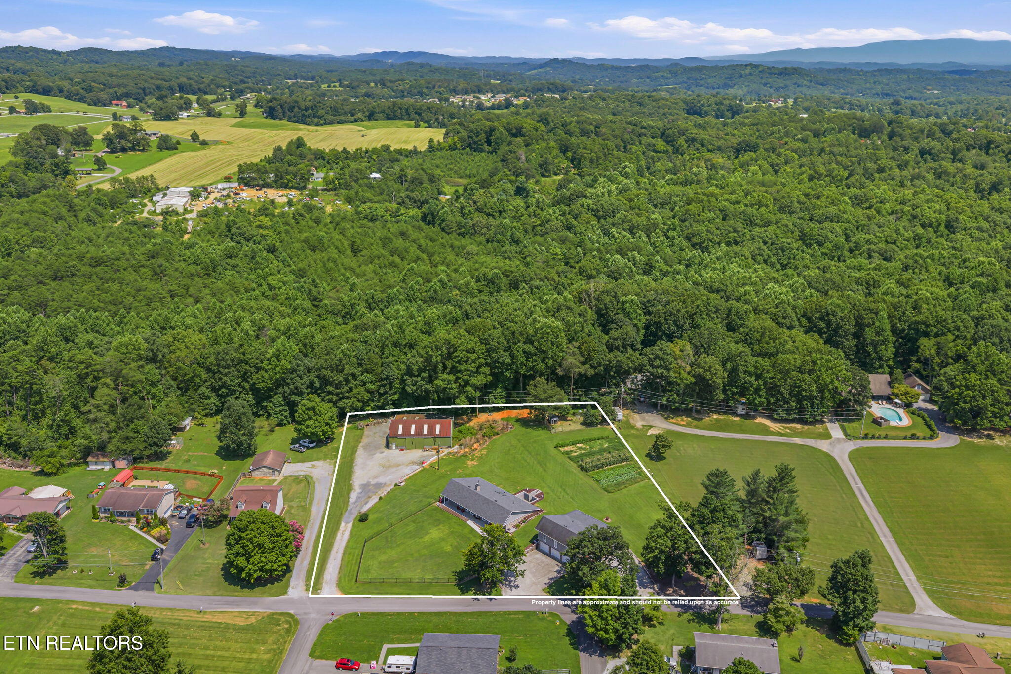 4762 Dogwood Lane