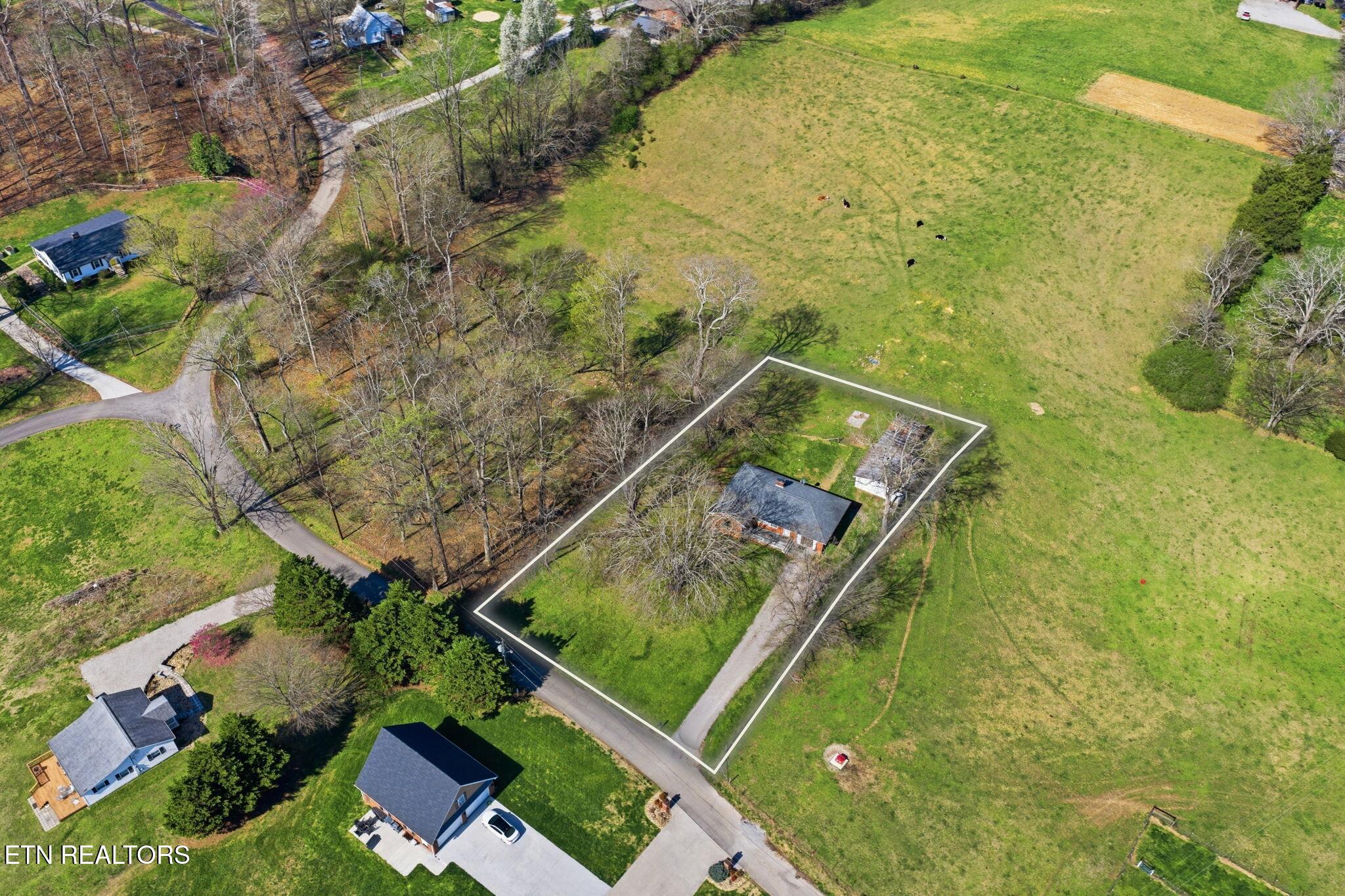 110 Hart Cemetery Lane