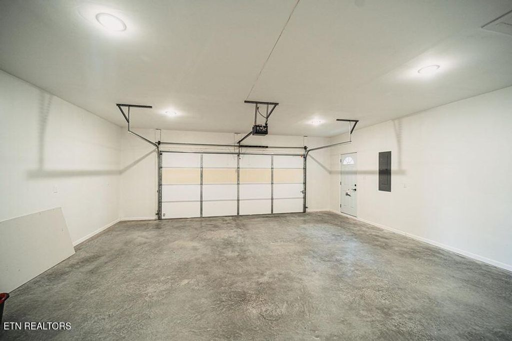 Photo of 1002 Baldwins View Drive, New Market, TN 37820 (MLS # 1326003)