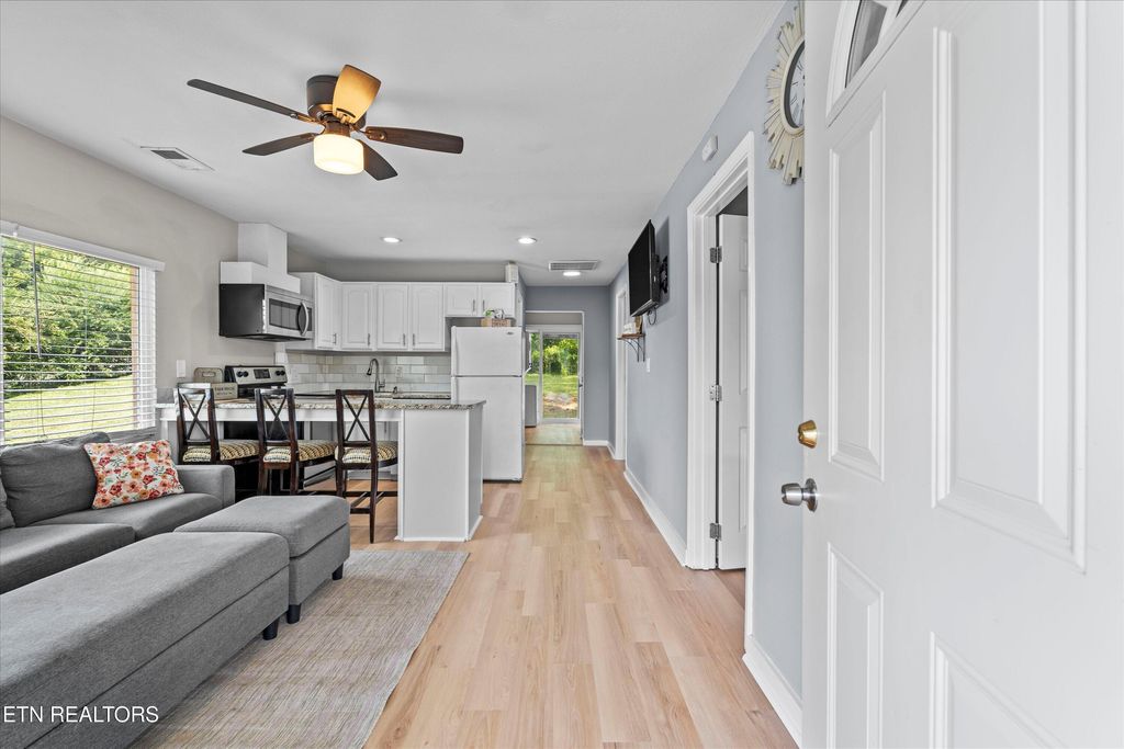 Photo of 3625 NW Reagan Avenue NW Ave, Knoxville, TN 37919 (MLS # 1315110)