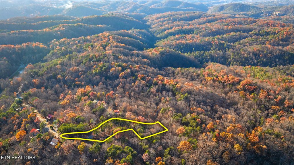Photo of Ski View Lane, Sevierville, TN 37876 (MLS # 1284720)