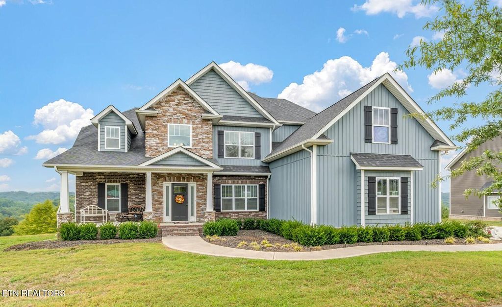 Photo of 113 Sweetberry St, Oak Ridge, TN 37830 (MLS # 1331618)