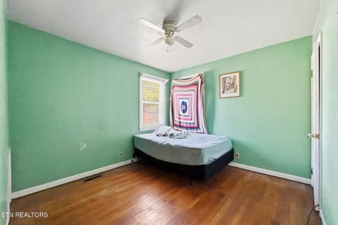 Tiny photo for 225 Meade St, Maryville, TN 37804 (MLS # 1360305)