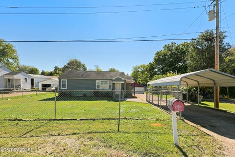 Photo of 225 Meade St, Maryville, TN 37804 (MLS # 1360305)