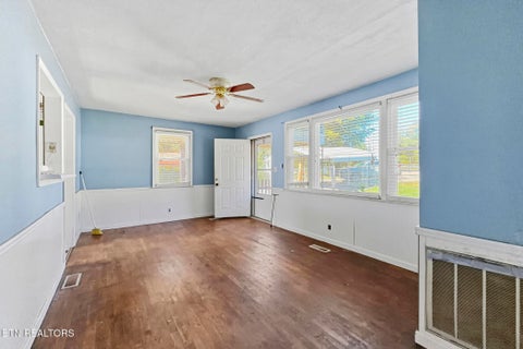 Tiny photo for 225 Meade St, Maryville, TN 37804 (MLS # 1360305)