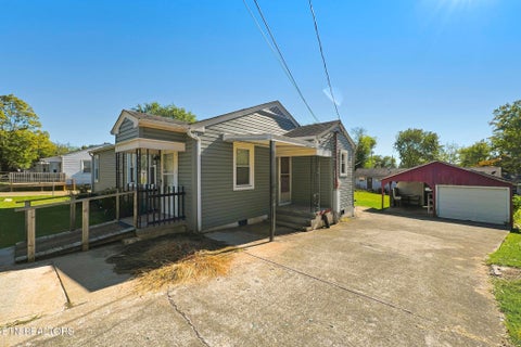 Tiny photo for 225 Meade St, Maryville, TN 37804 (MLS # 1360305)