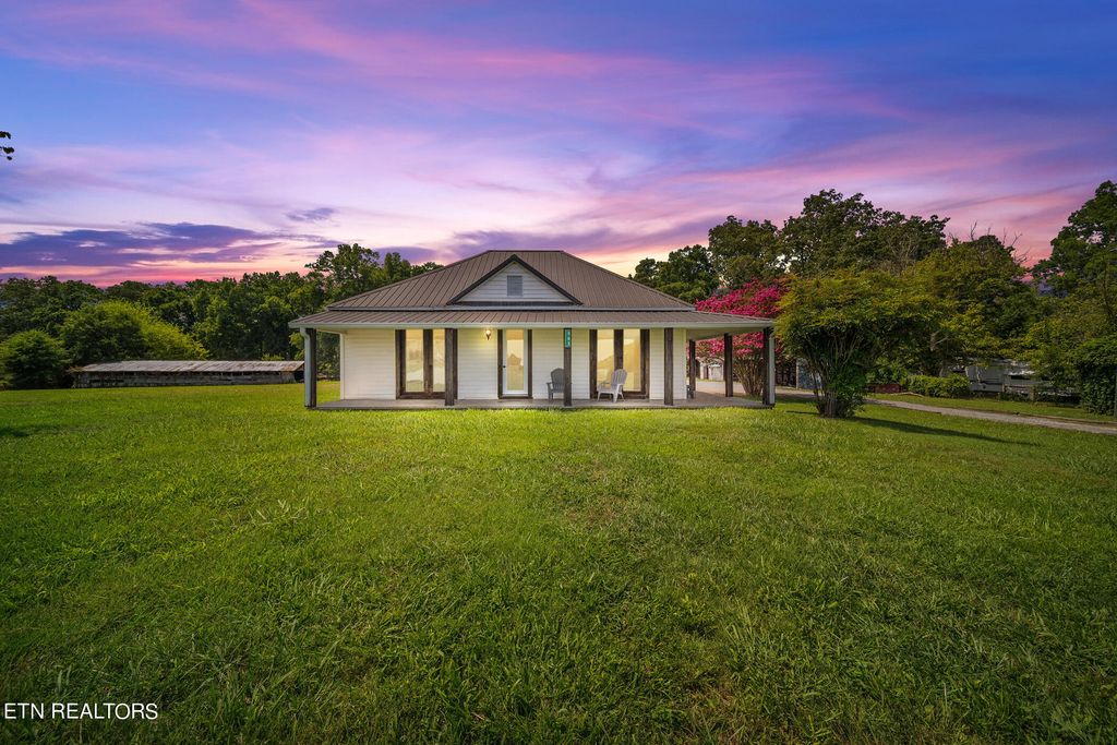 Photo of 963 Lead Mine Rd Rd, White Pine, TN 37890 (MLS # 1272917)