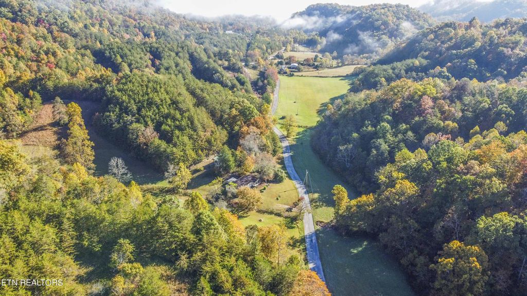 Photo of 2835 Upper Caney Valley rd Rd, Tazewell, TN 37879 (MLS # 1243302)