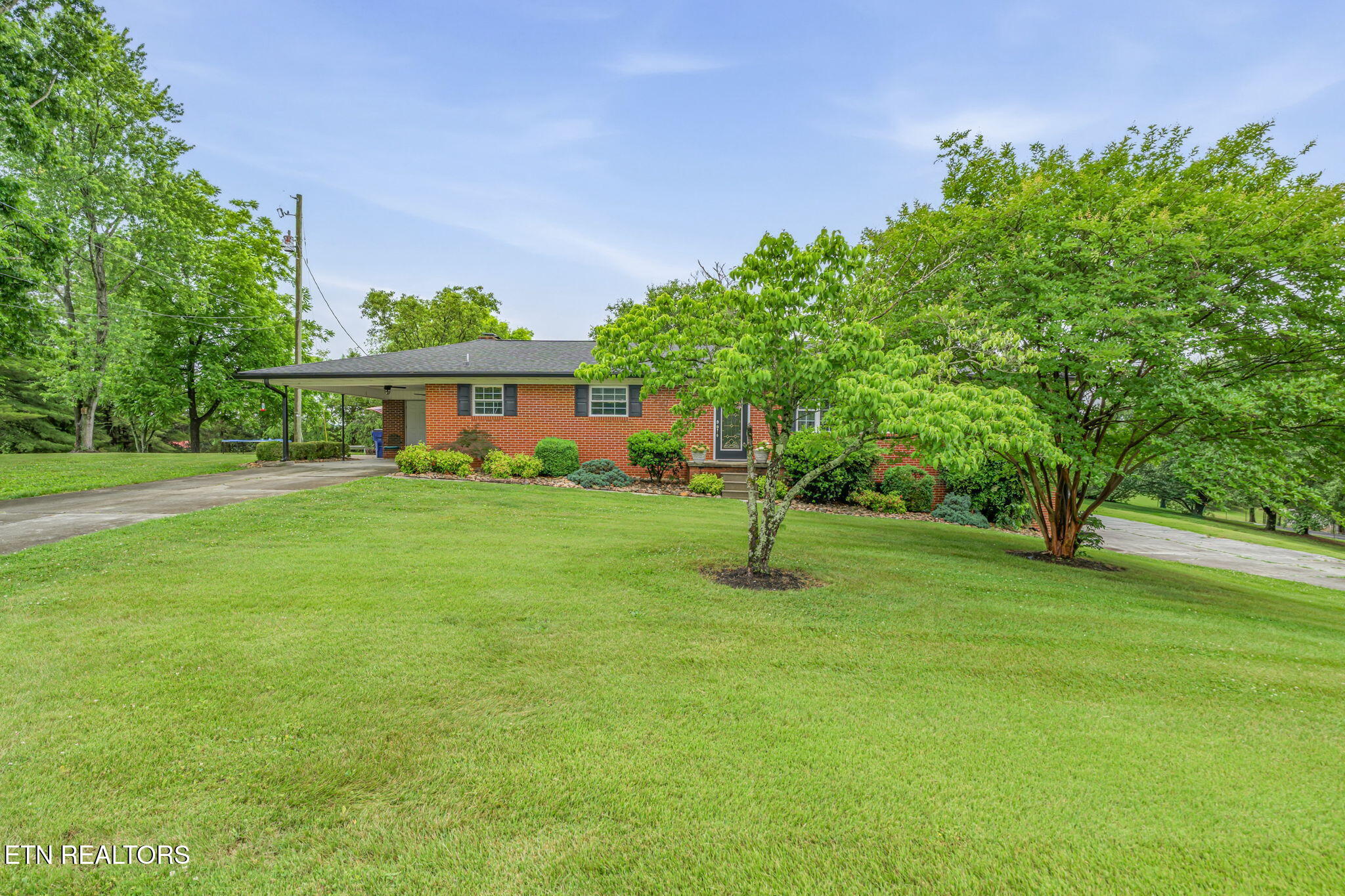 9402 Johnson Rd